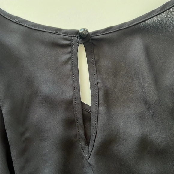 black Top with sheer sleeves A’gaci - Picture 6 of 9